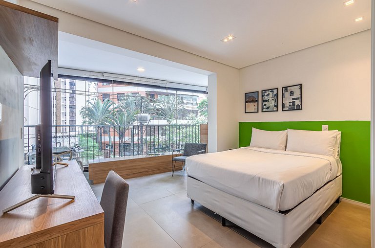 Apto c varanda e cama casal– Vl Nova Conceição