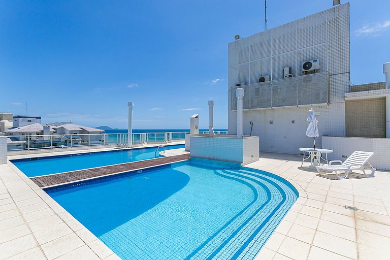 Apto 2 quartos na beira da praia com churrasqueira