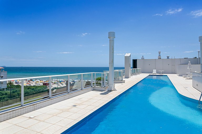 Apto 2 quartos na beira da praia com churrasqueira