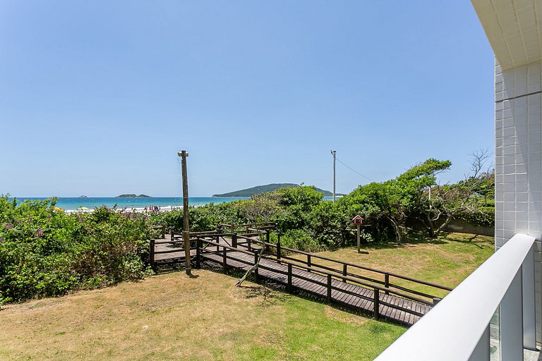 Apto 3 quartos c/ vista para o mar e churrasqueira