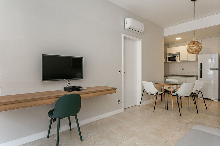 Apto 2 quartos na beira da praia com churrasqueira