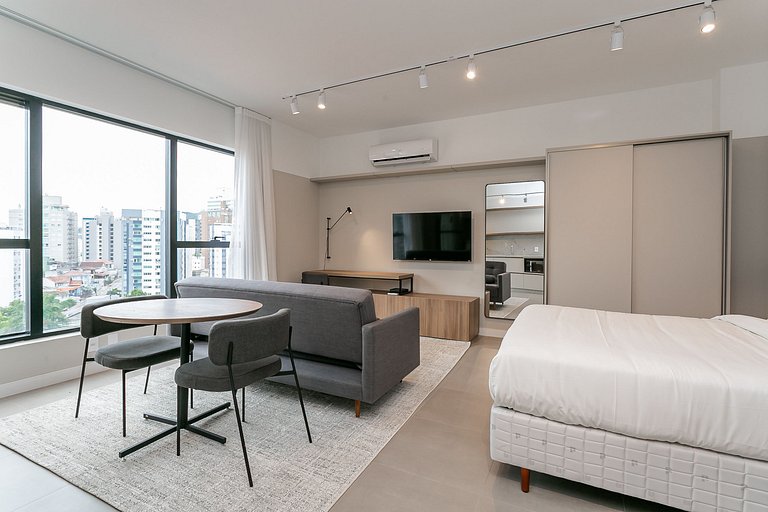 Estúdio em condomínio com lazer | Centro