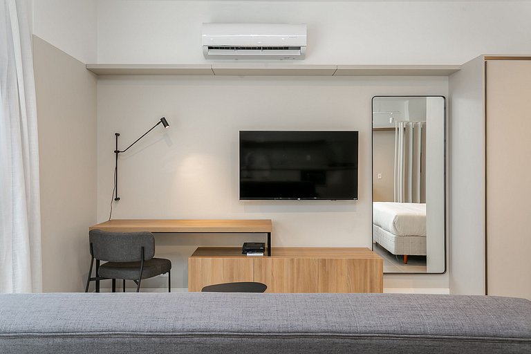 Estúdio em condomínio com lazer | Centro