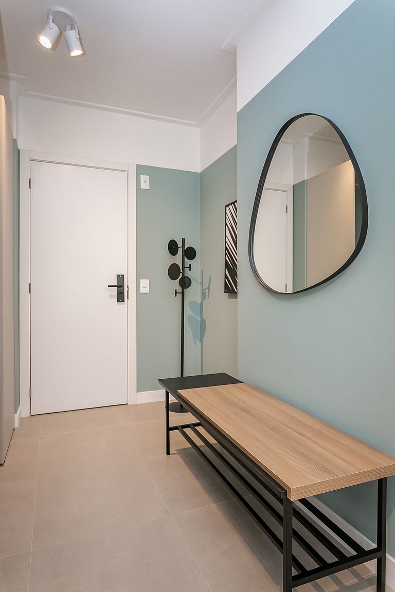 Estúdio em condomínio com lazer | Centro