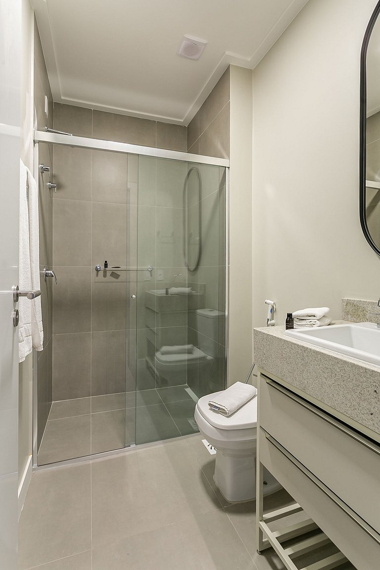 Estúdio em condomínio com lazer | Centro