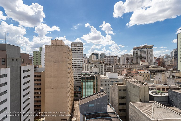Studio novo próximo ao metro em prédio com piscina