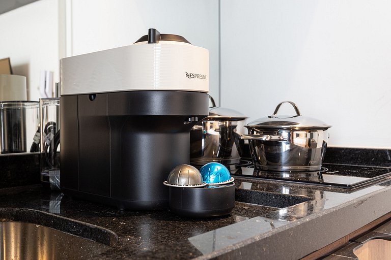 Estúdio a passos da Paulista, Prédio recém-lançado