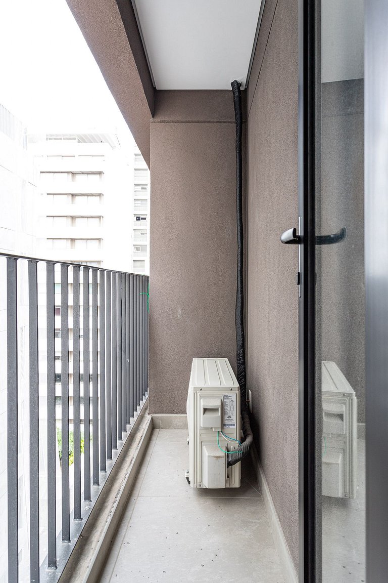 Estúdio a passos da Paulista, Prédio recém-lançado