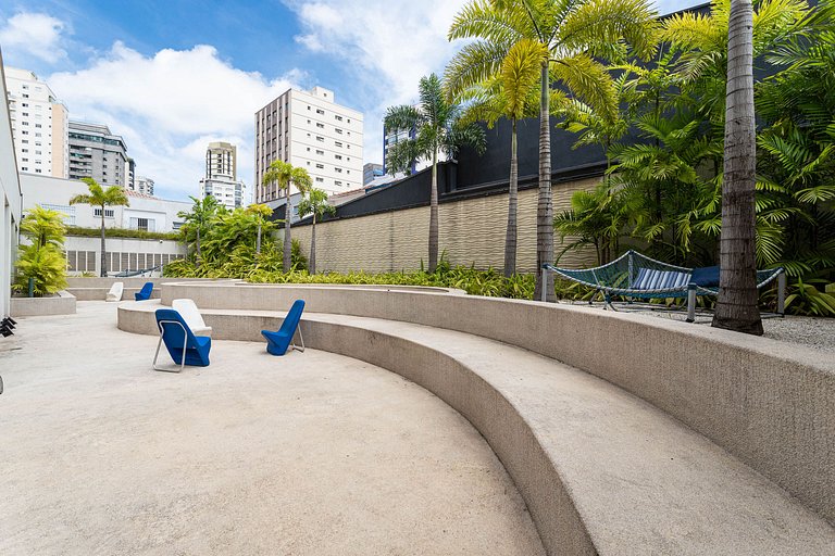 Apê casal, prédio com academia e coworking