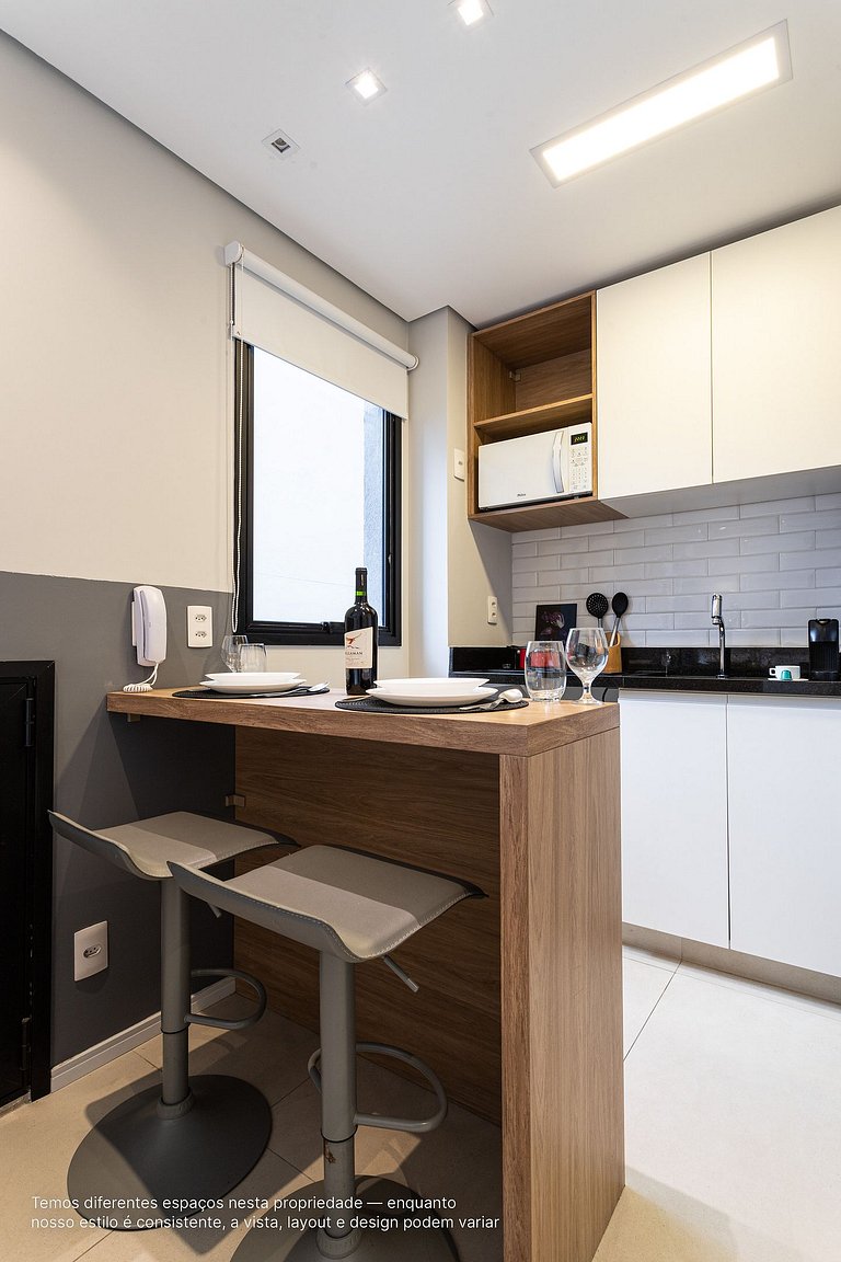 Studio em prédio moderno próximo ao Pq Ibirapuera