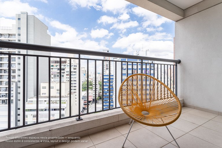 Ap novo com sacada em prédio completo