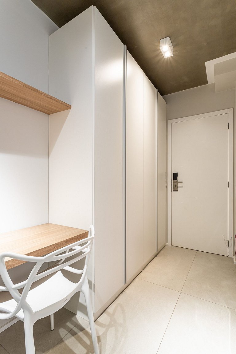 Studio mobiliado, equipado |Próx parque Ibirapuera