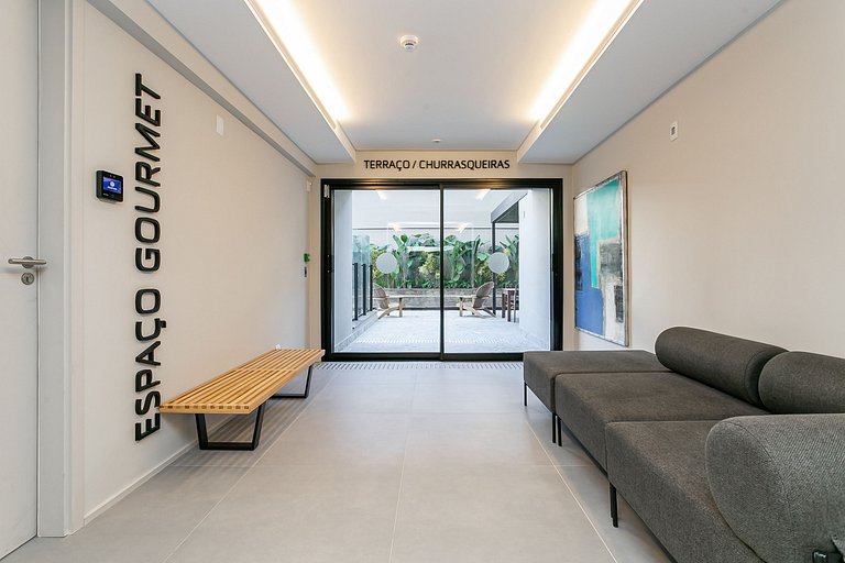 Estúdios renovado c cama King no Centro