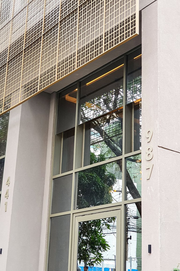Apto novo em prédio com piscina e academia
