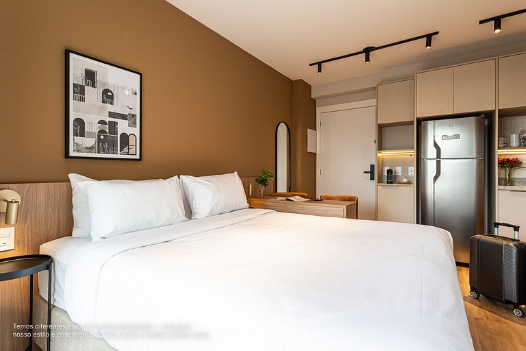 Apto com cama queen em predio proximo ao metro