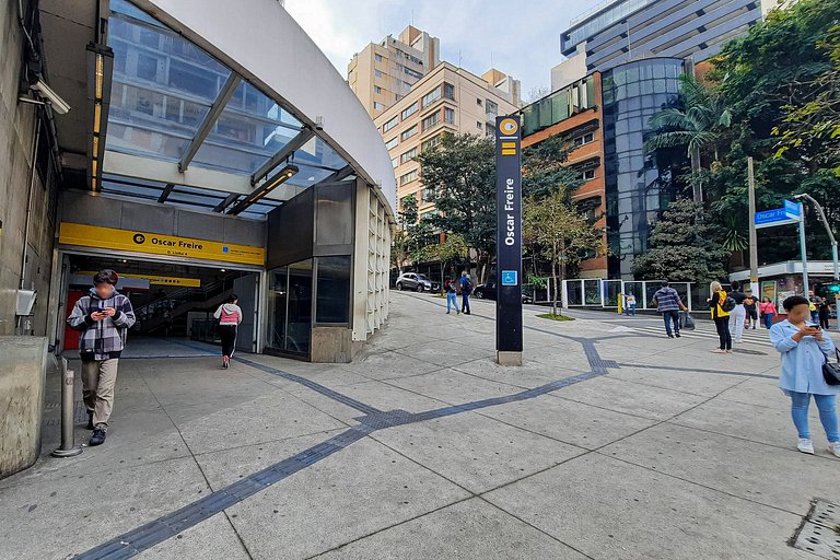 Ap com varanda ao lado do Hospital das Clinicas