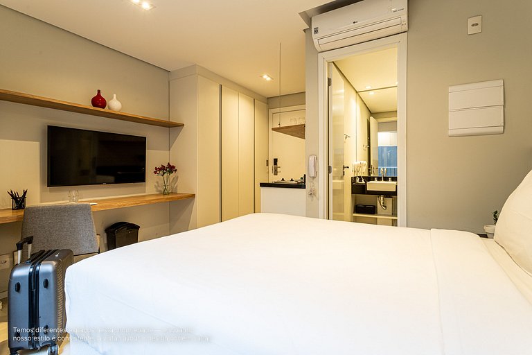 Estúdio em prédio moderno próximo ao Pq Ibirapuera