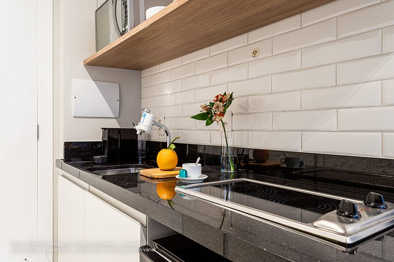 Estúdio em prédio moderno próximo ao Pq Ibirapuera