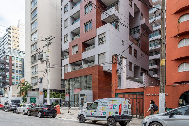 Ap com varanda ao lado do Hospital das Clinicas