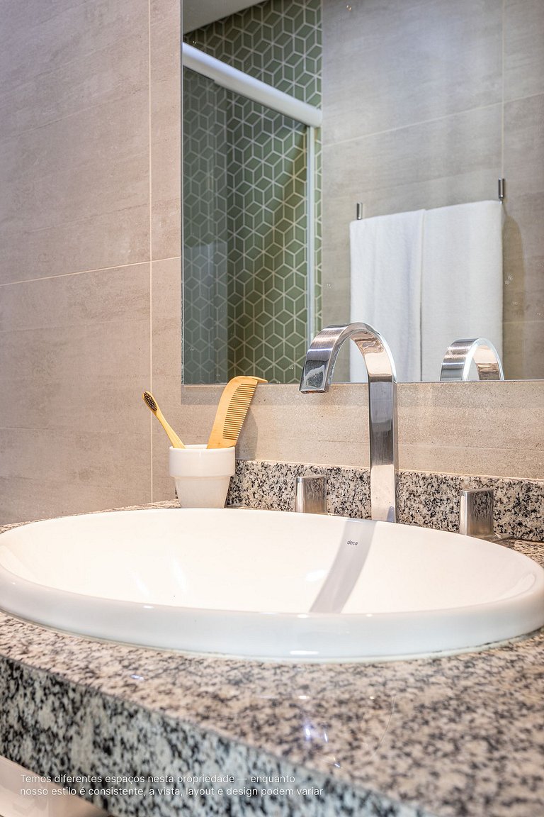 Studio c varanda, cama queen próx ao Pq Ibirapuera