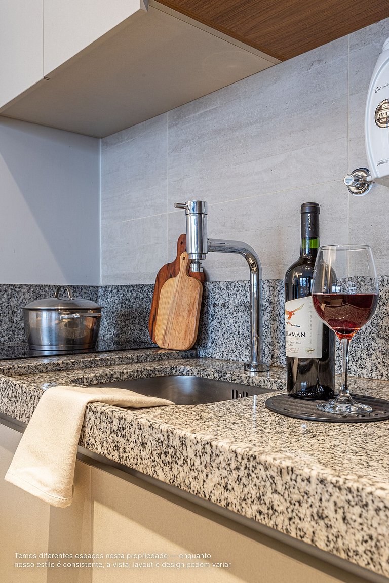 Conforto e design | Studio bem localizado na Z Sul