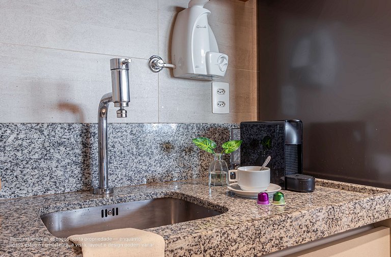 Studio c varanda, cama queen |Próx Pq ibirapuera