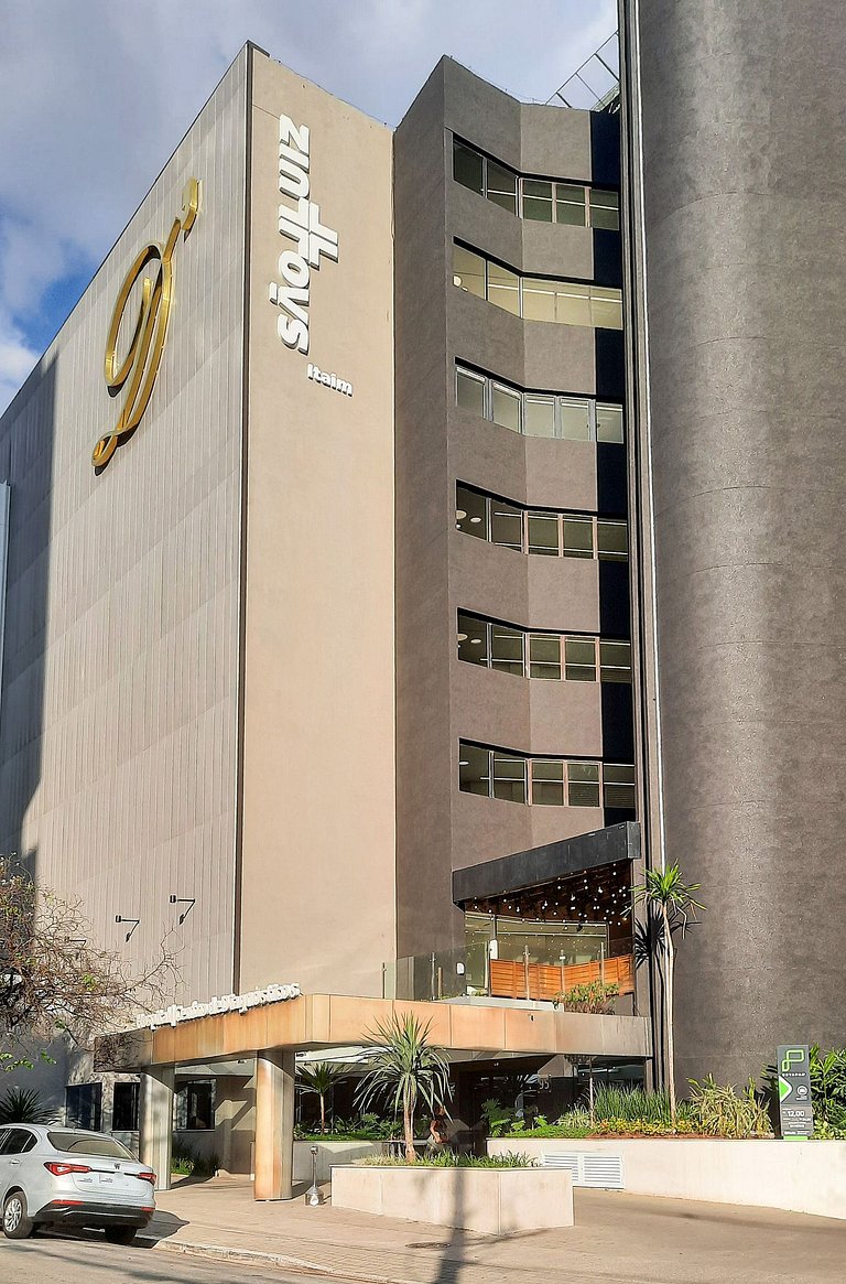 Studio com varanda próximo ao pq ibirapuera