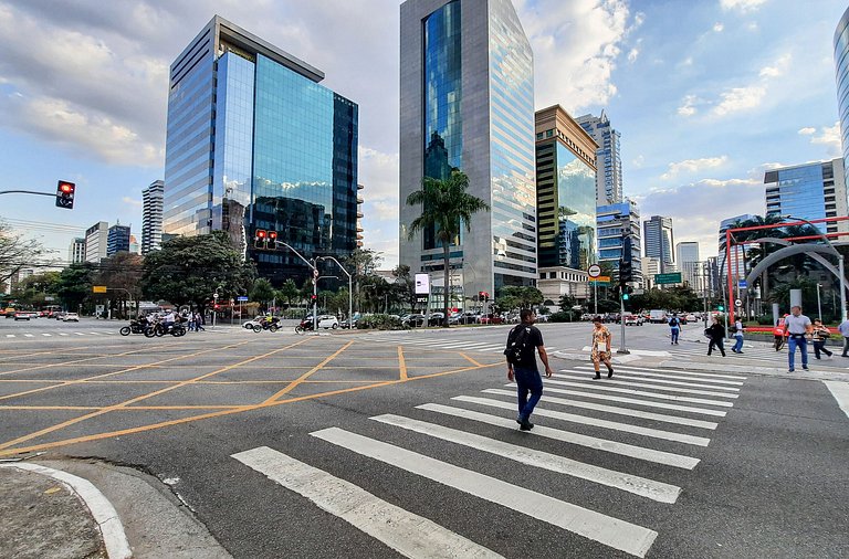 Studio com varanda próximo ao pq ibirapuera