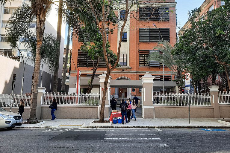 Ap amplo com ótima área comum ao lado do mackenzie