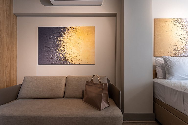 Studio em prédio moderno próximo ao Pq Ibirapuera