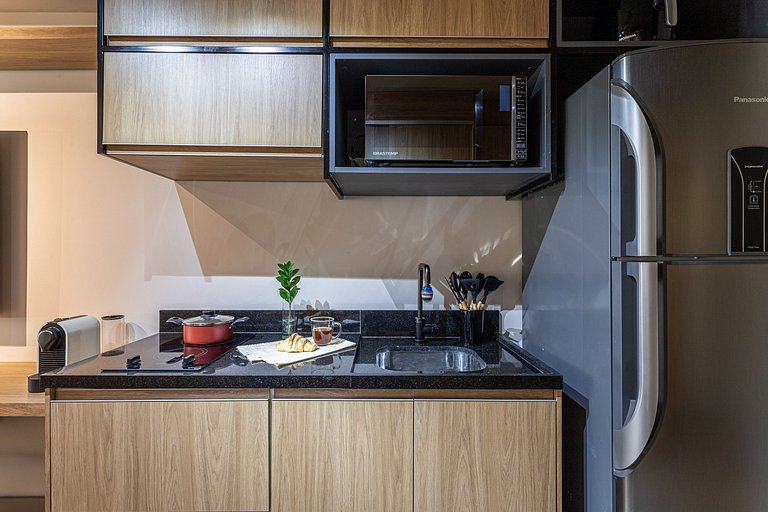Studio em prédio moderno próximo ao Pq Ibirapuera