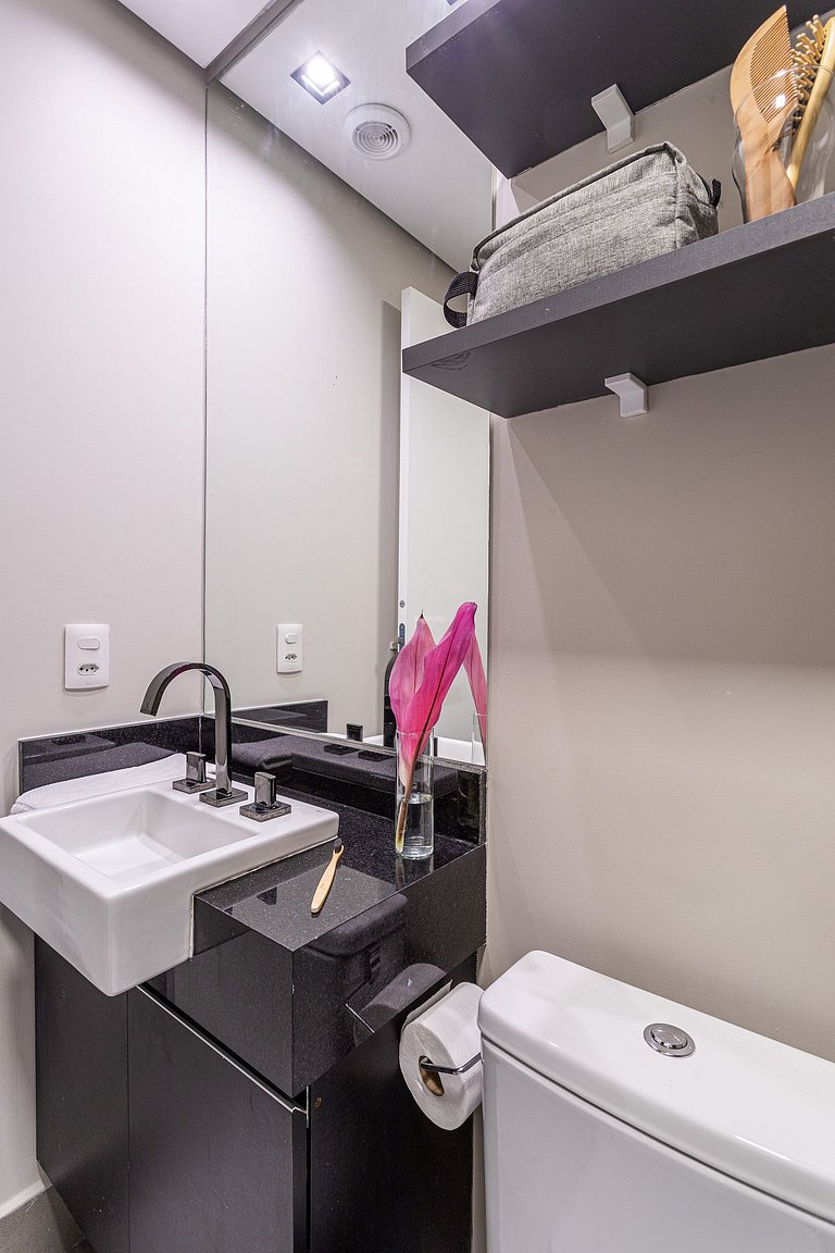 Studio em prédio moderno próximo ao Pq Ibirapuera