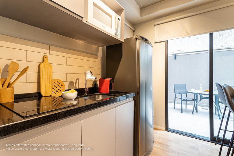 Estúdio novo c/ área externa ao lado da Paulista