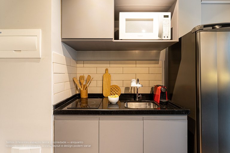 Estúdio novo c/ área externa ao lado da Paulista