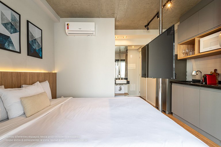 Estúdio novíssimo com varanda ao lado da Paulista