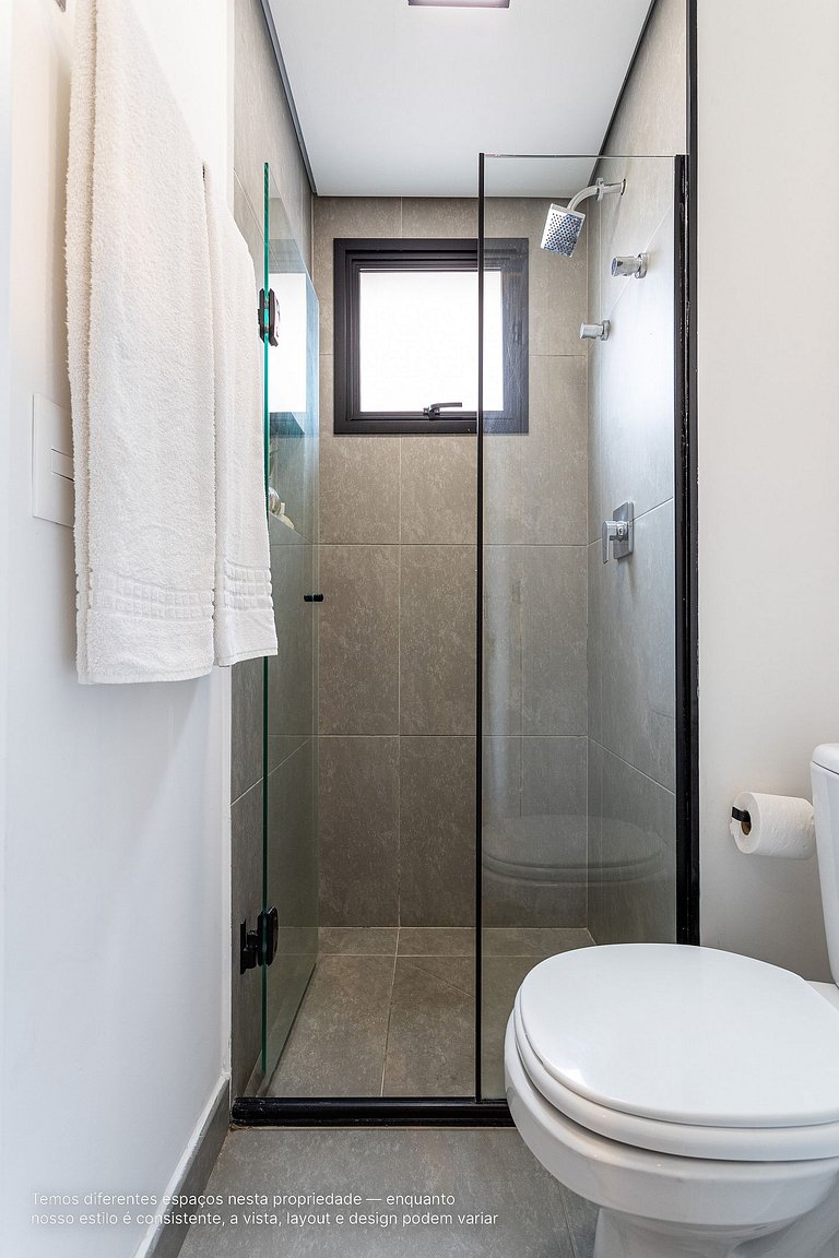 Estúdio novíssimo com varanda ao lado da Paulista