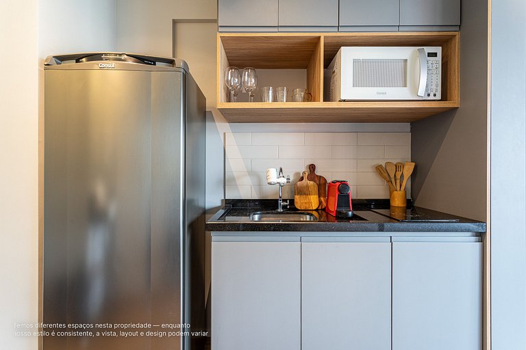 Estúdio novíssimo com varanda ao lado da Paulista