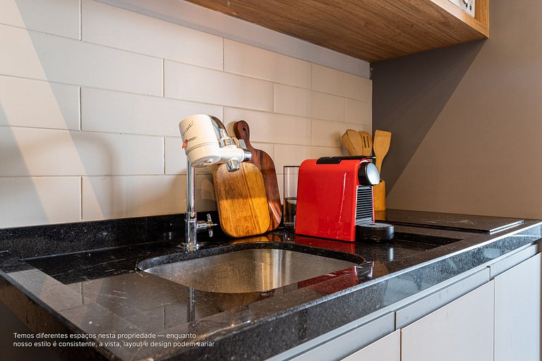 Estúdio novíssimo com varanda ao lado da Paulista