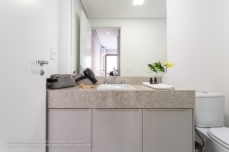 Duplex c Varanda e Ar Condicionado na Bela Cintra