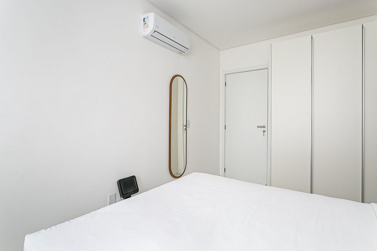 Ap 1 quarto com churrasqueira e sacada ampla