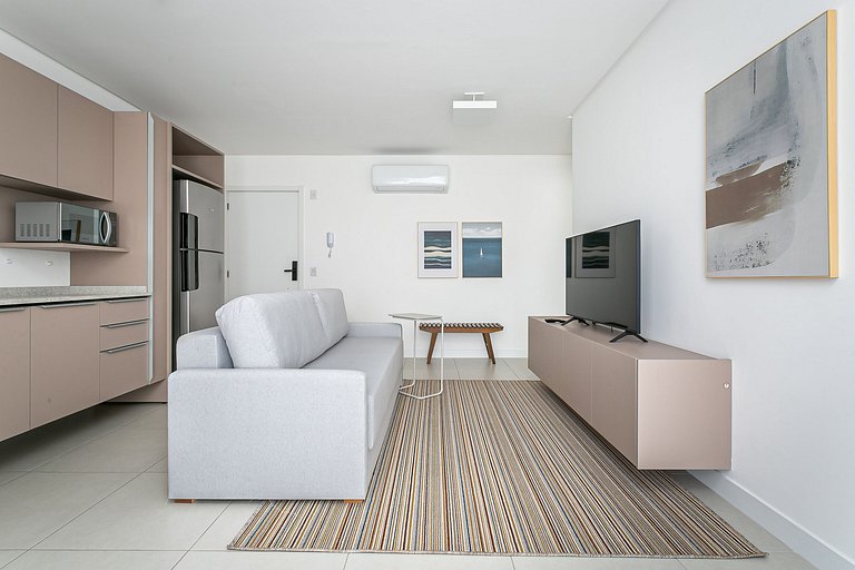 Ap 1 quarto com churrasqueira e sacada ampla