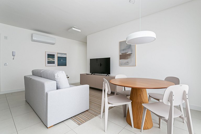 Ap 1 quarto com sacada proximo ao mar