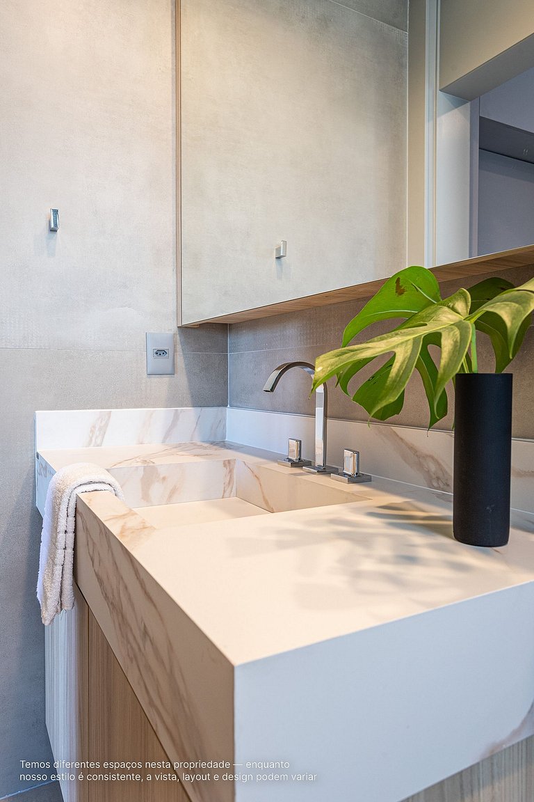 Apartamento grande com café da manhã na Rebouças