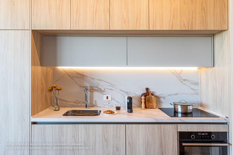 Apartamento grande com café da manhã na Rebouças