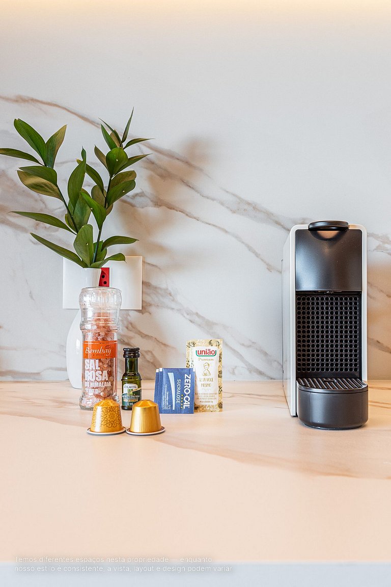 Apartamento grande com café da manhã na Rebouças