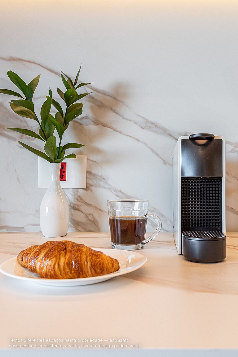 Apartamento grande com café da manhã na Rebouças