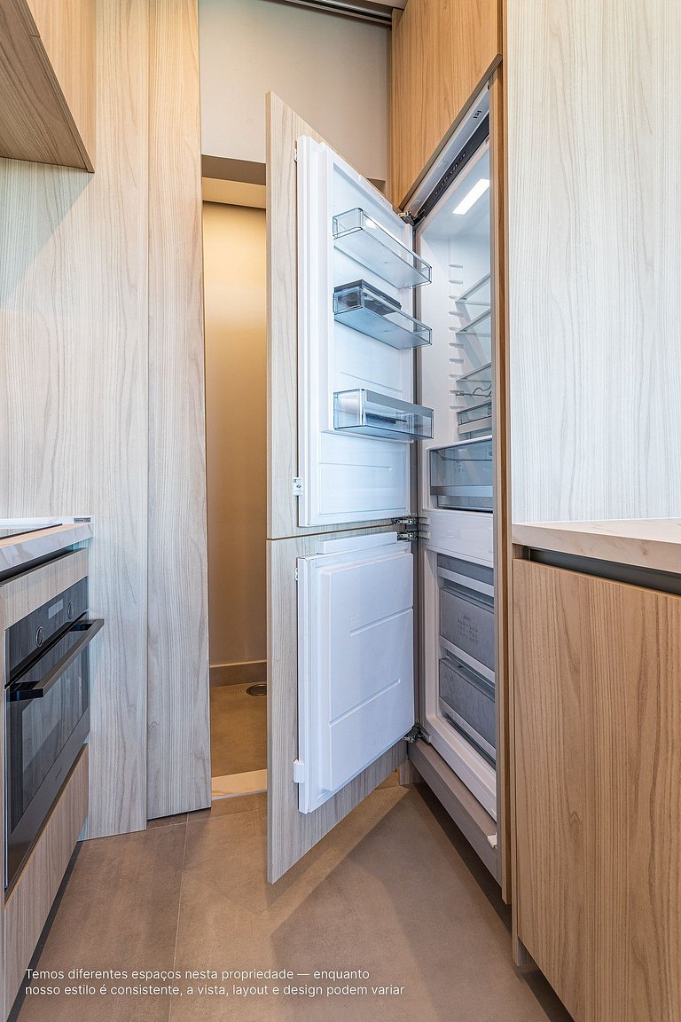 Apartamento grande com café da manhã na Rebouças