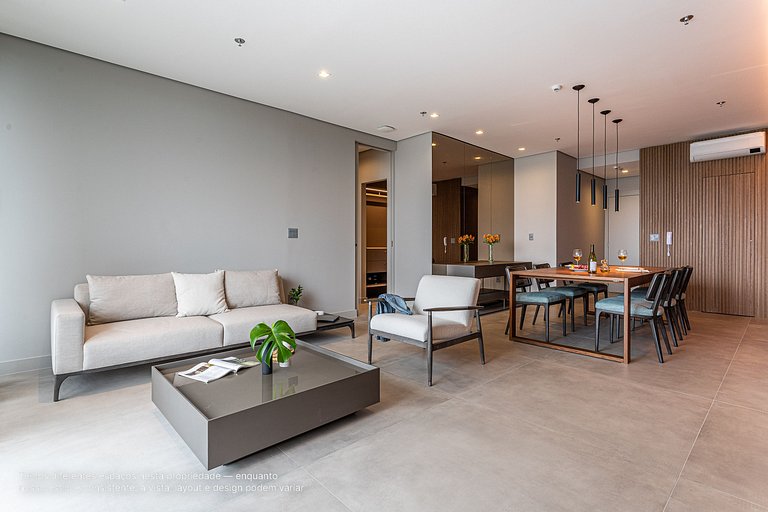 Apto em prédio luxuoso, cama king e café da manhã