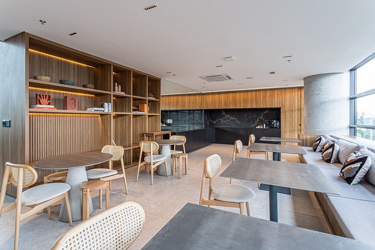 Piscina, Cama King e Café da Manhã | Nações Unidas