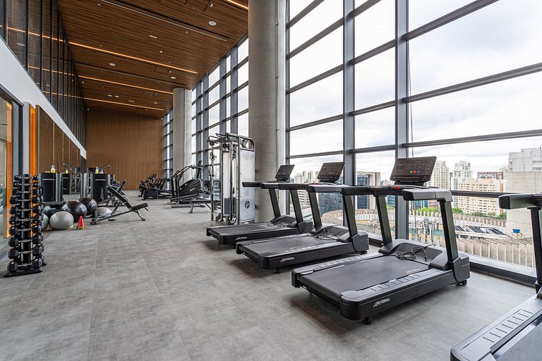 Piscina, Cama King e Café da Manhã | Nações Unidas